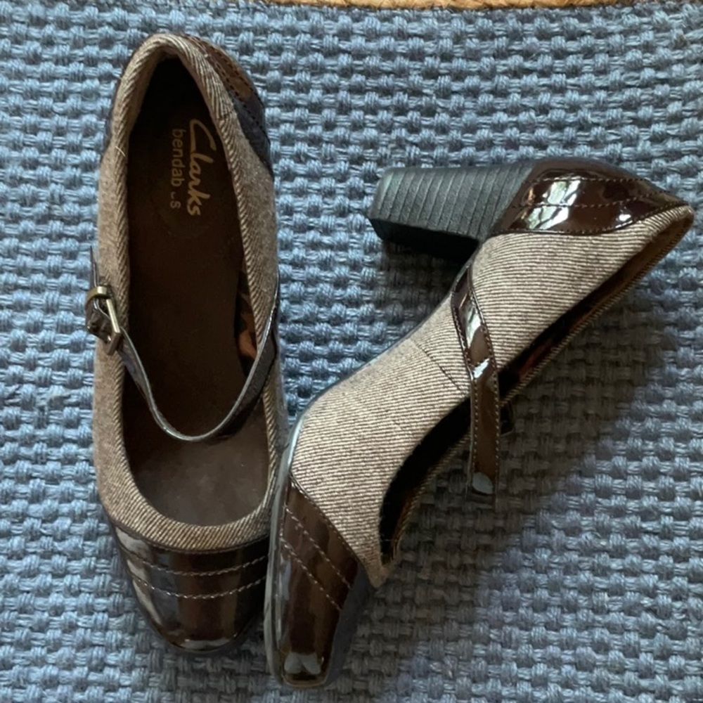Shoes - Picture 2 of 4